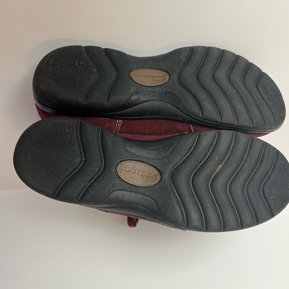 Earth Origins Cooper boots in burgundy color, size 7M - Picture 3 of 10